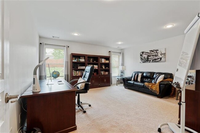 Building Photo - 308 Liberty Dr