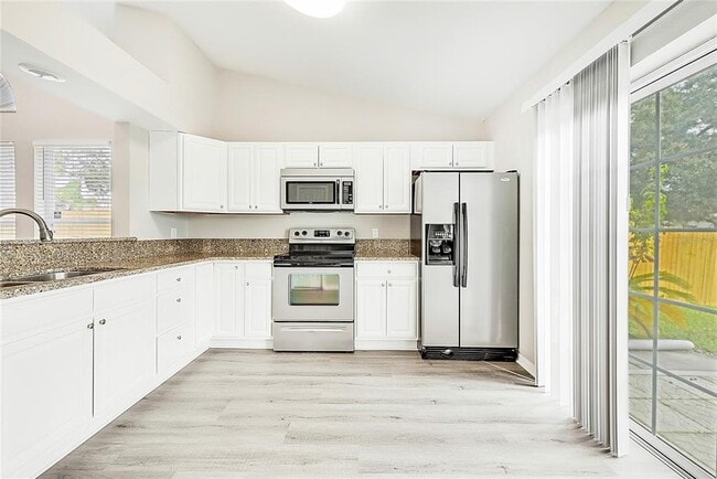 Building Photo - 5148 Coddington St