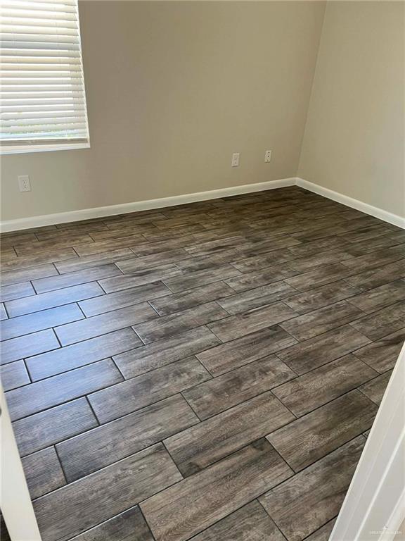 Building Photo - 20 Swallow Ave