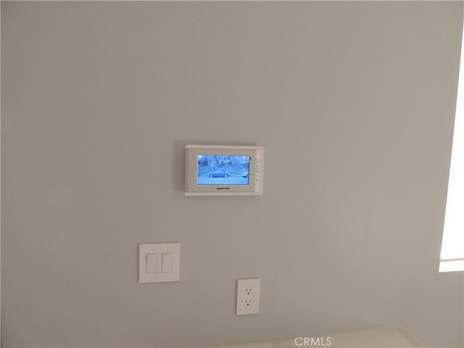 Building Photo - 22735 Del Valle St