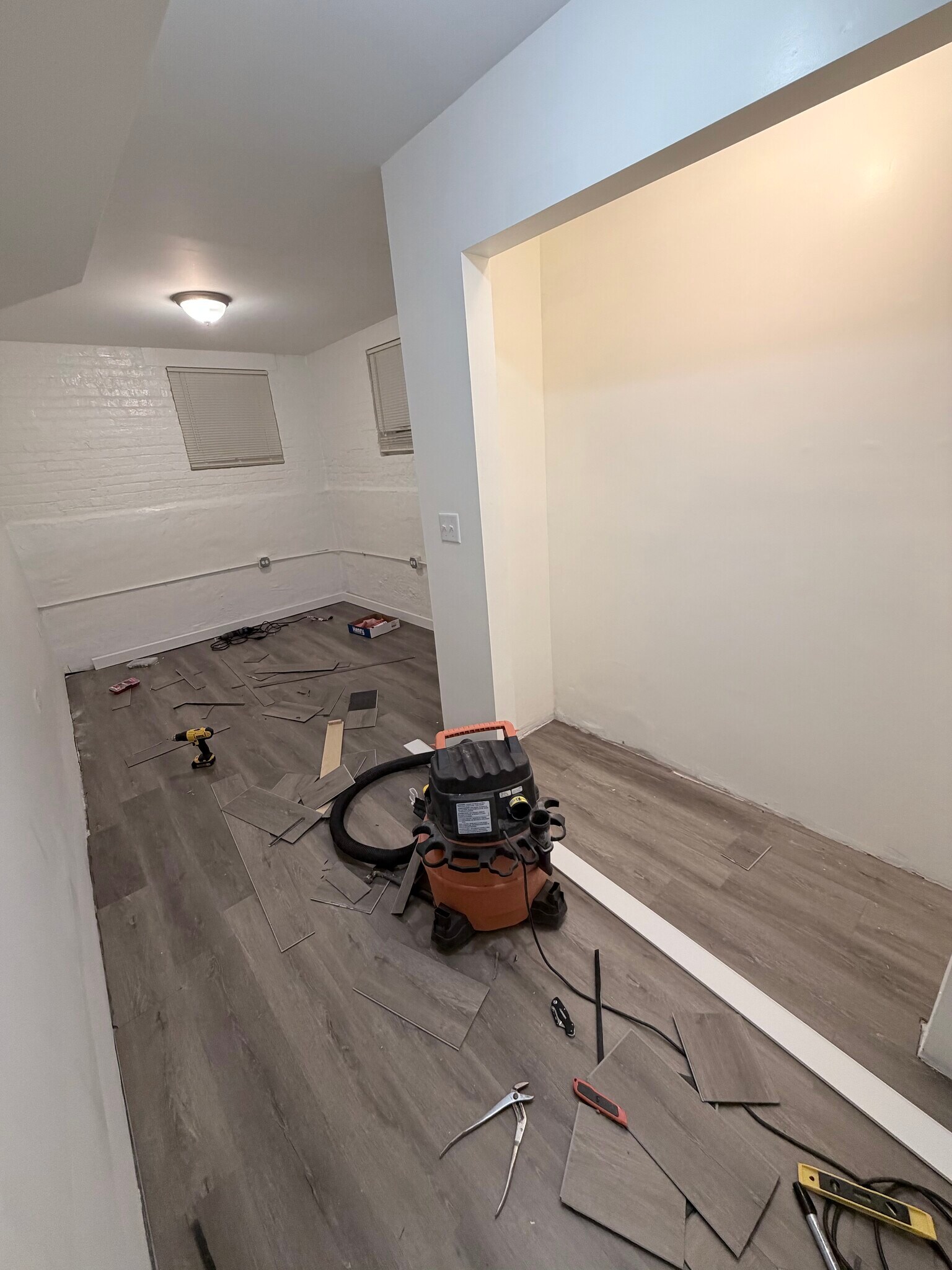 Building Photo - 3414 N Ridgeway Ave