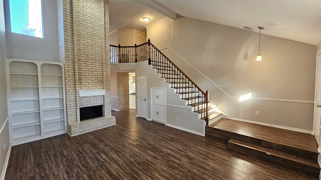 Building Photo - 19522 Lake Hollow Ln