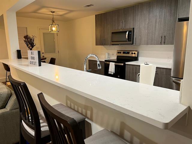 Building Photo - 10022 Glenrio Ln