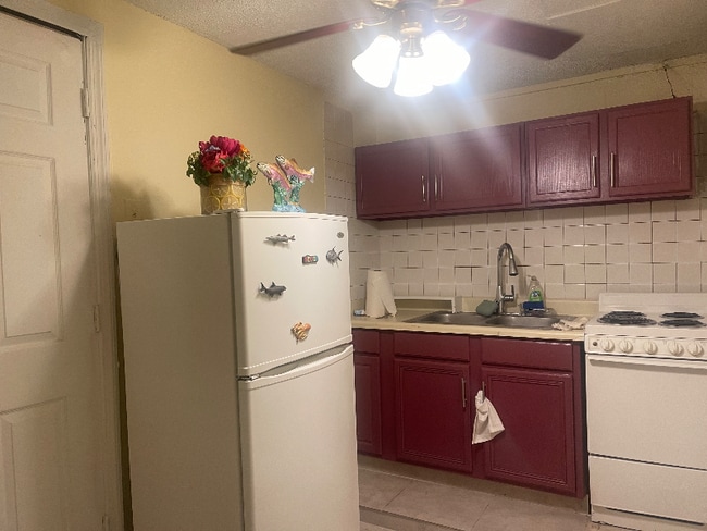 Building Photo - 7506 Pond View Ct