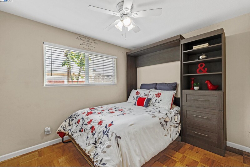 Building Photo - 590 Cinnabar Dr