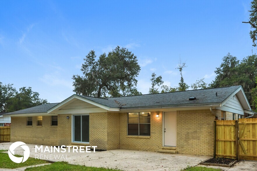 Building Photo - 2273 Holly Leaf Ln