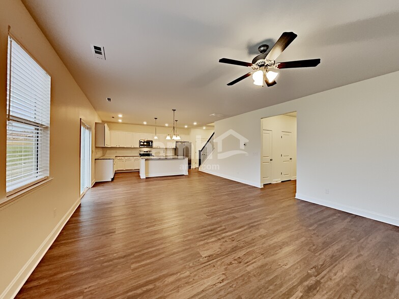 Building Photo - 2748 Bison Ct