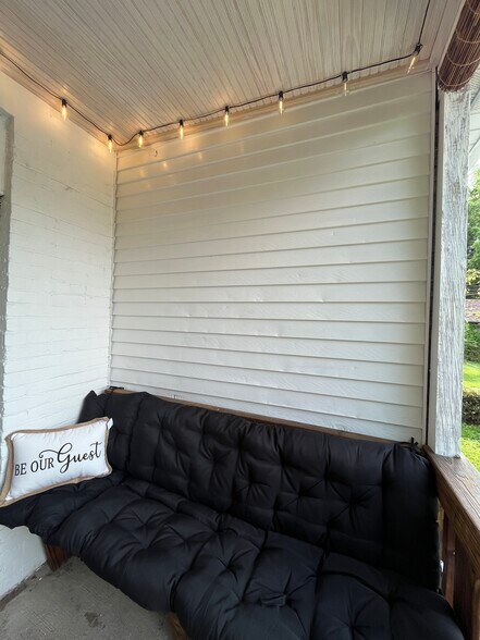 BACK PORCH - 29 E Northwood Ave