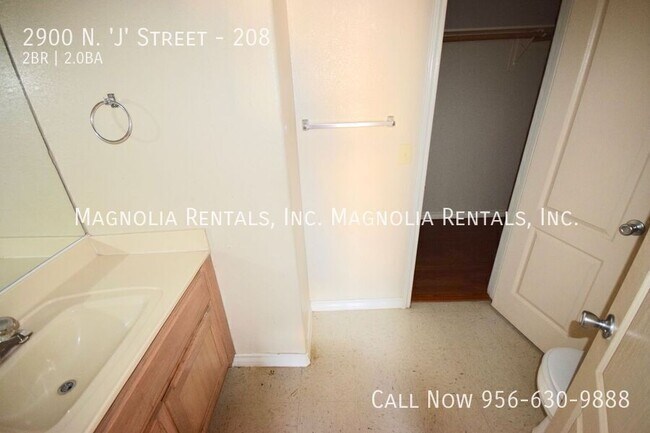 Building Photo - 2900 N " J " St