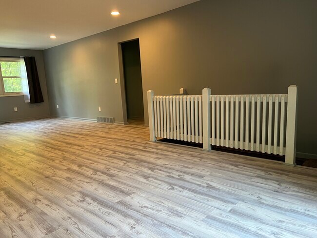 Building Photo - 9019 Saddle Horn Dr