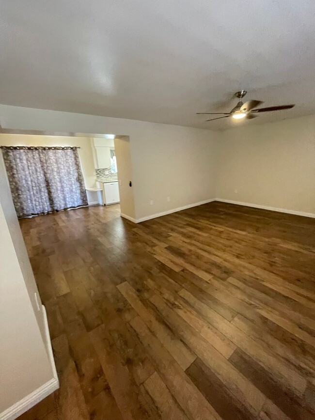 Building Photo - COMING SOON! Beautiful 2 Bedroom, 2 Bath i...