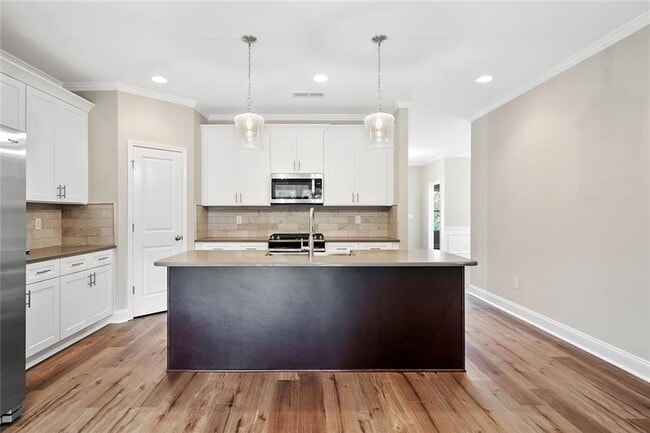 Building Photo - 2284 Cottrell Ln