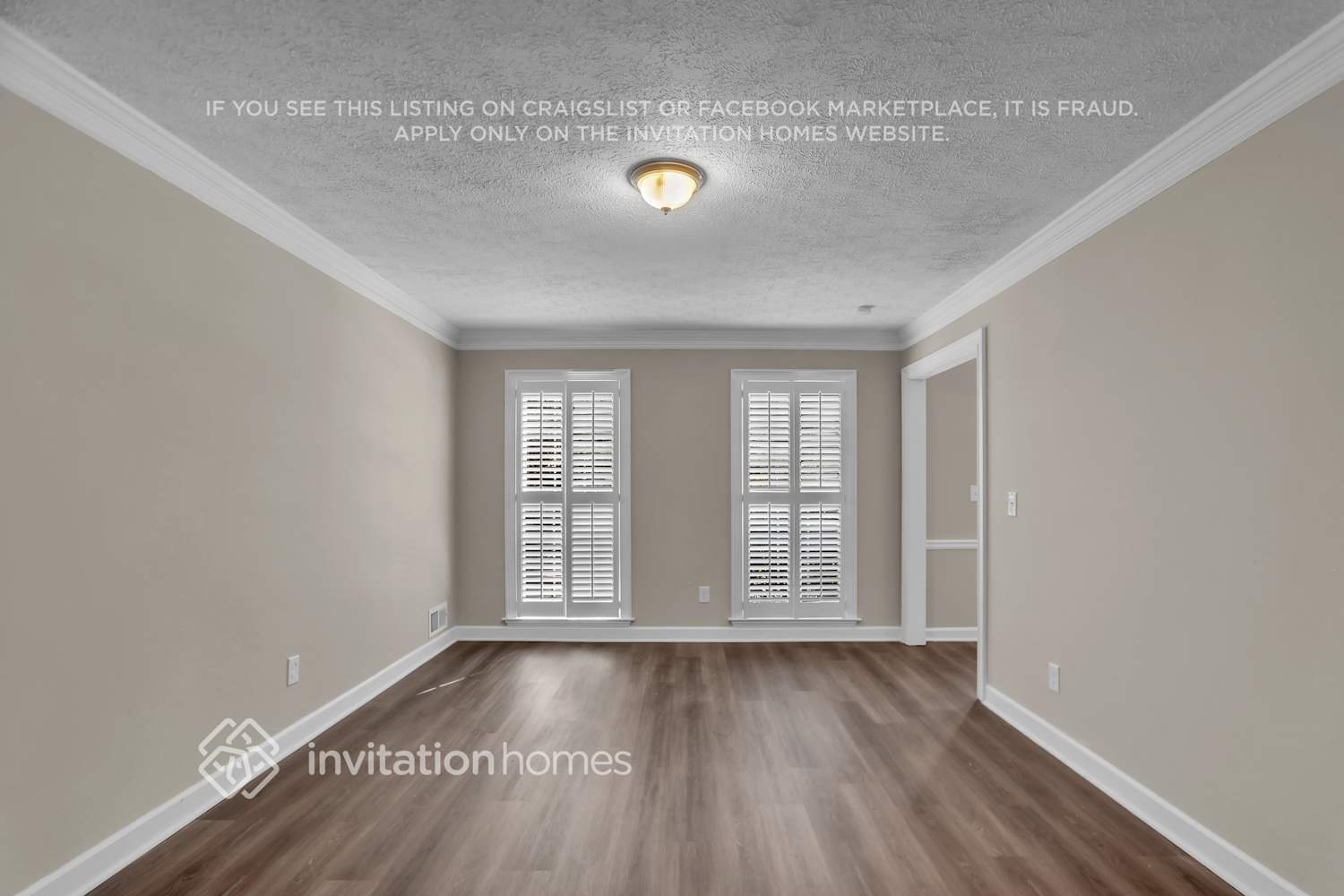 Building Photo - 4011 Colonial Dr SW