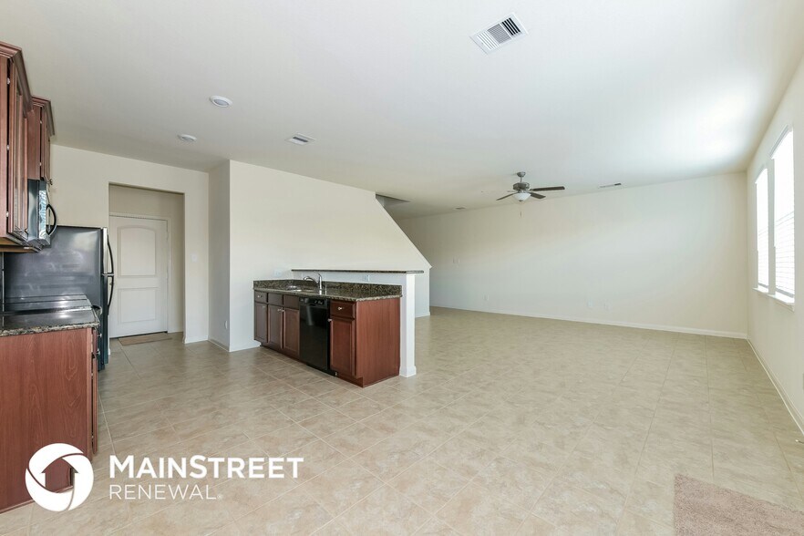 Building Photo - 27053 Leonardo Dr