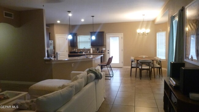 Building Photo - 14229 English Point Ave