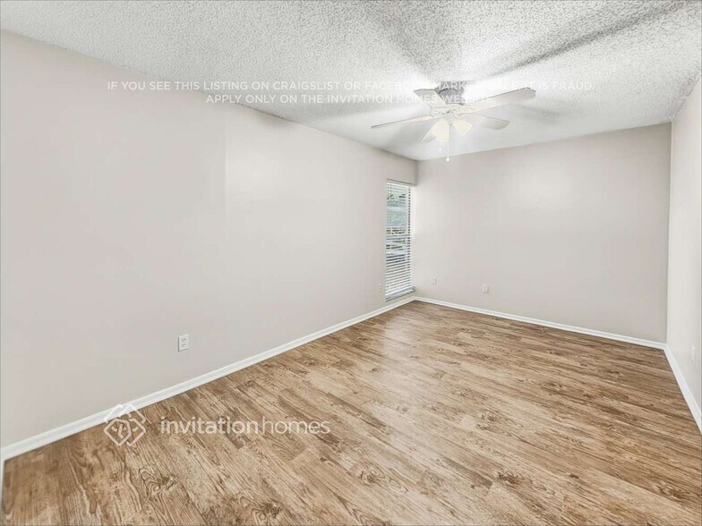 Building Photo - 1172 La Mesa Ave