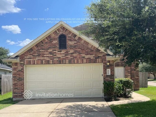 Building Photo - 19239 Canaras Ct