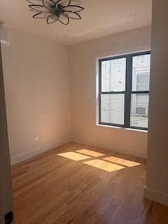 Building Photo - 711 E 52nd St