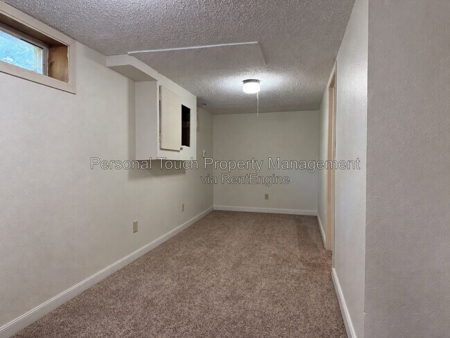 Building Photo - 1818 5th Ave S