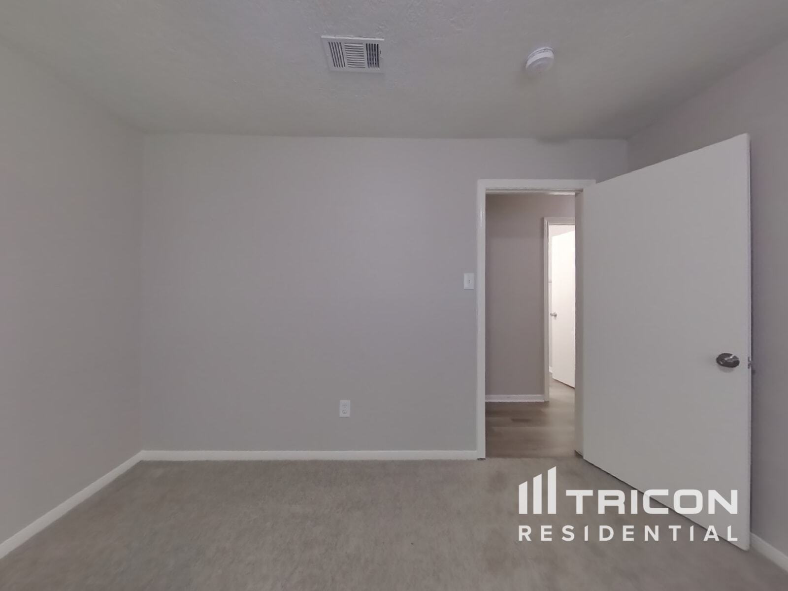 Building Photo - 3606 Hampstead Ct