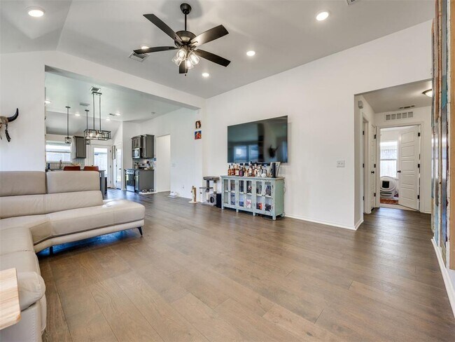 Building Photo - 16128 Quiet Storm Dr