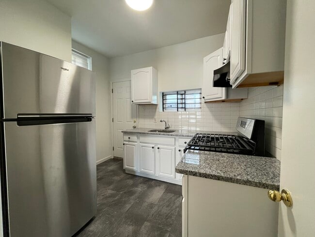 Renovated kitchen - 904 N Carlisle St