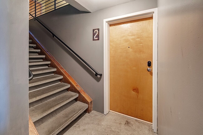 Building Photo - 755 Florida St