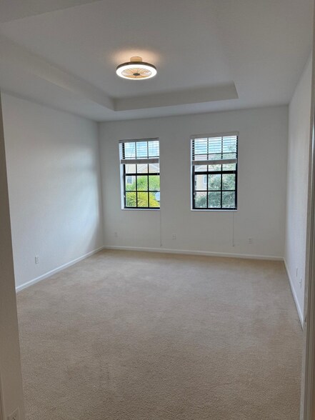 Building Photo - 1509 Portofino Meadows Blvd