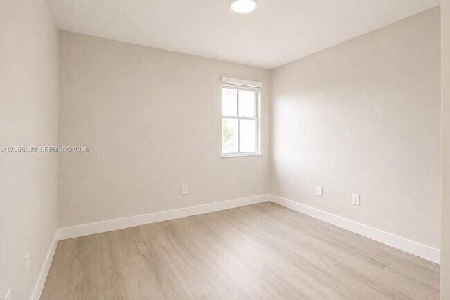 Building Photo - 16354 SW 48th Terrace