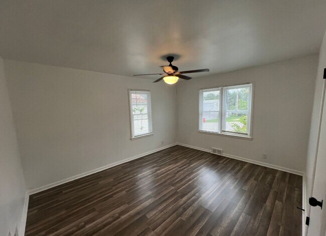 Building Photo - Charming 3 Bedroom Home in Independence!