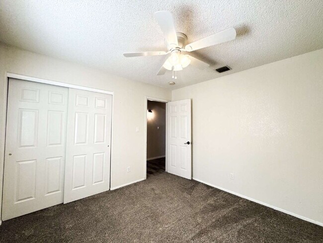 Building Photo - “Spacious 4-Bedroom, 2-Bathroom Home with Pool in Tamarack”