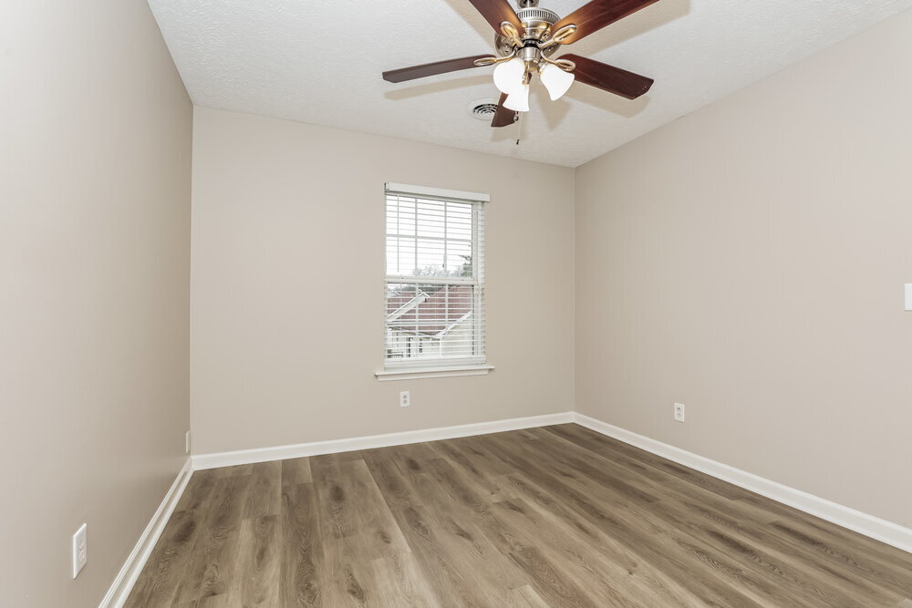 Building Photo - 1711 Luton Dr