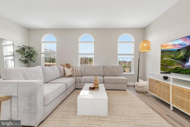 Building Photo - 709 Gaither Rd