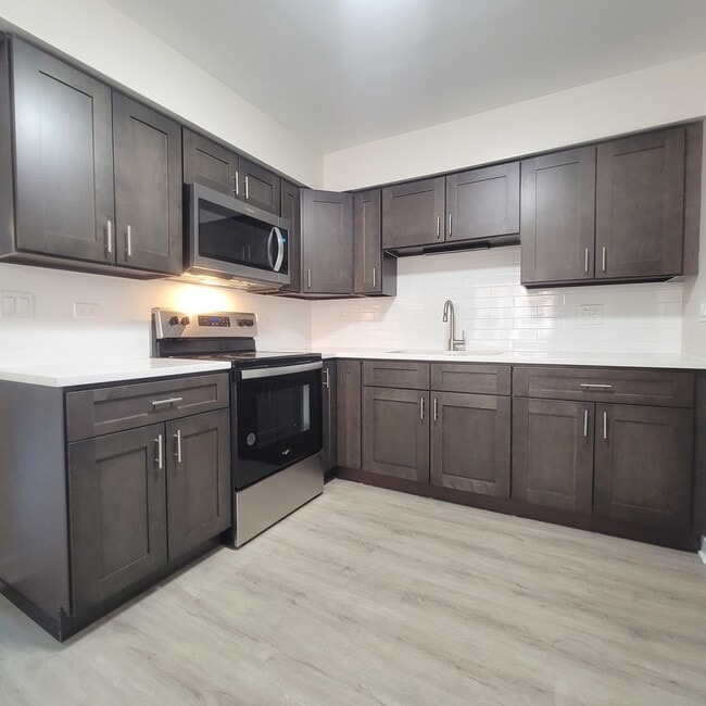 Building Photo - 6537 173rd Pl