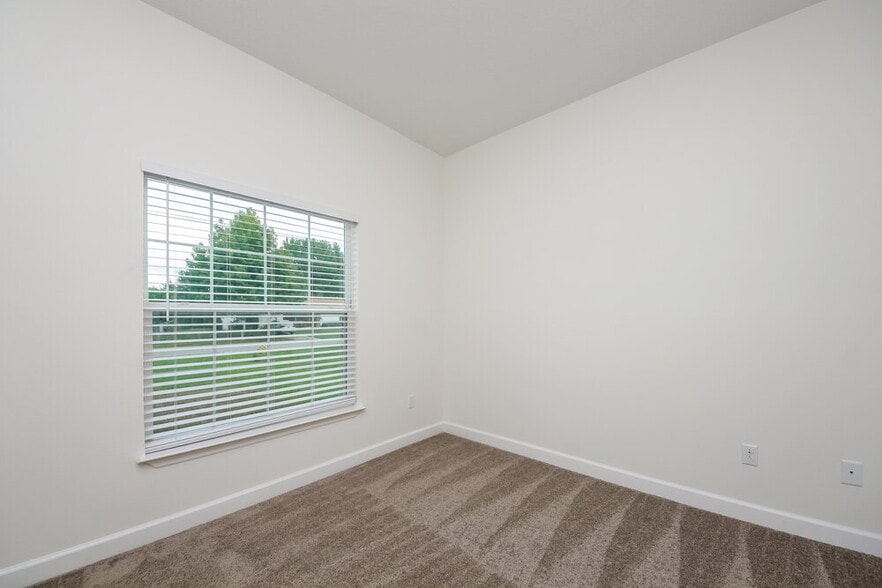 Building Photo - 839 Valnera Ct