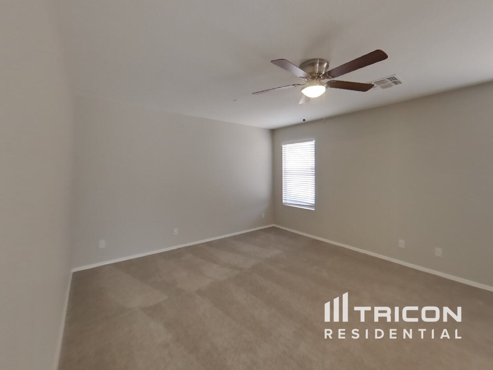 Building Photo - 10718 E Arbor Ave