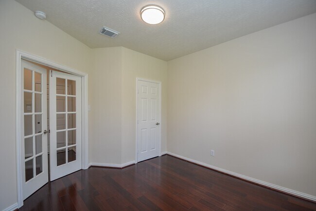 Building Photo - 4914 Big Spring Cir