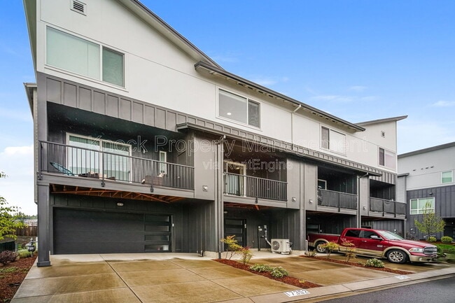 Building Photo - 17346 SW Kite Ln