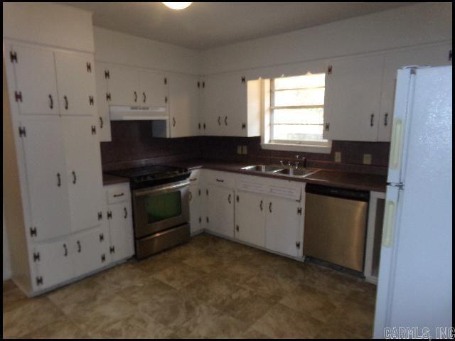 Building Photo - 107 S Holly St