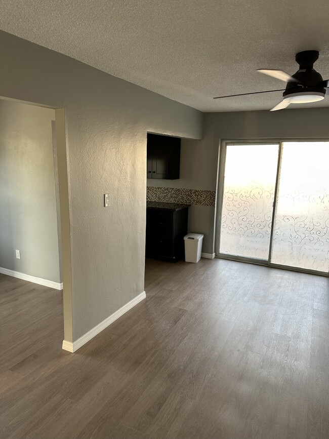 Building Photo - 1062 85th Terrace N