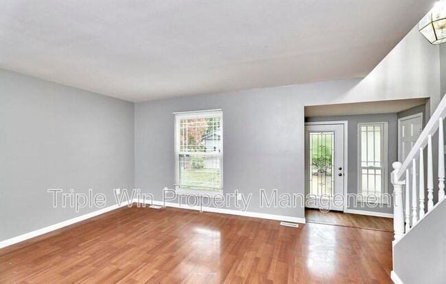 Building Photo - 1661 Rishon Hill Dr