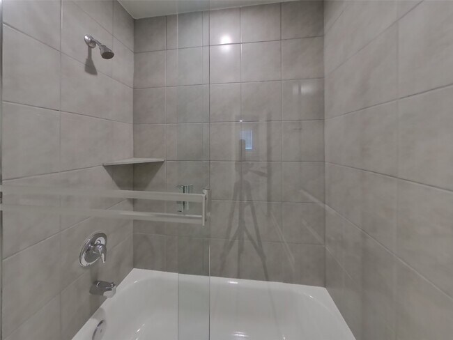 Building Photo - 9835 Willow Creek Commerce Dr