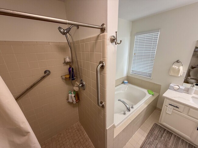 Building Photo - 38619 Watson Cir