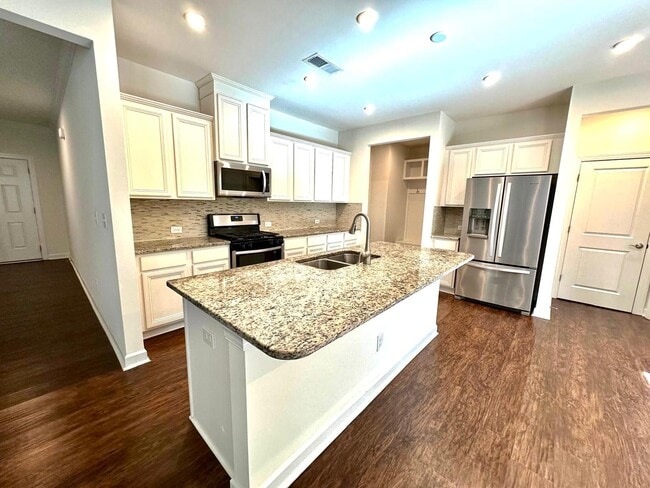 Building Photo - 11148 Comiskey Ln