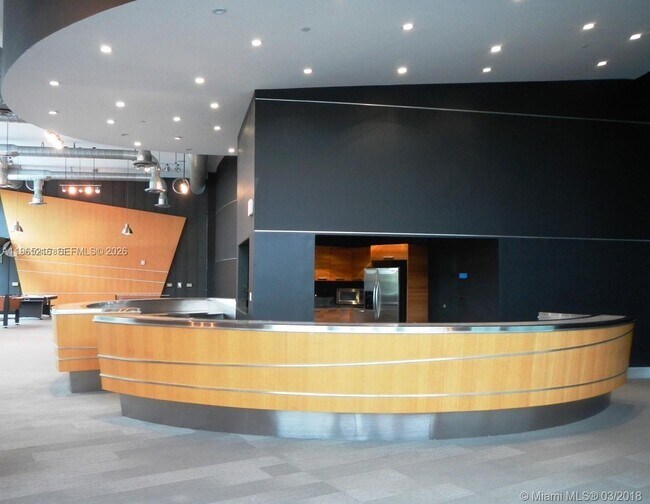 Building Photo - 2950 NE 188th St