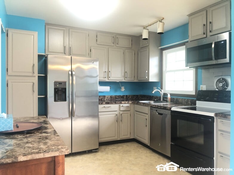 Building Photo - 2263 Misthaven Ln