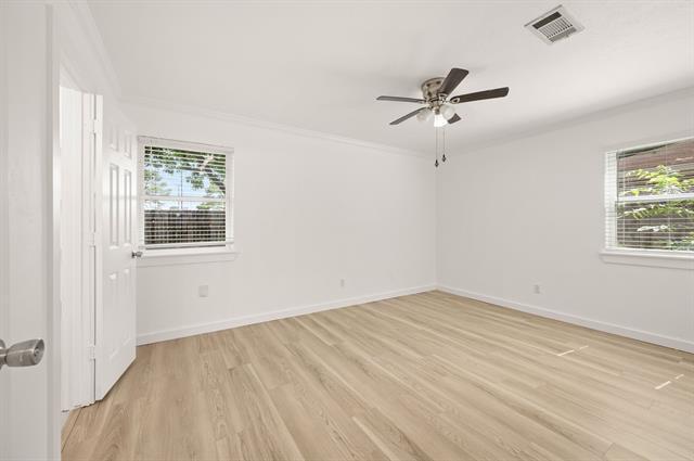 Building Photo - 840 Edgehill Dr
