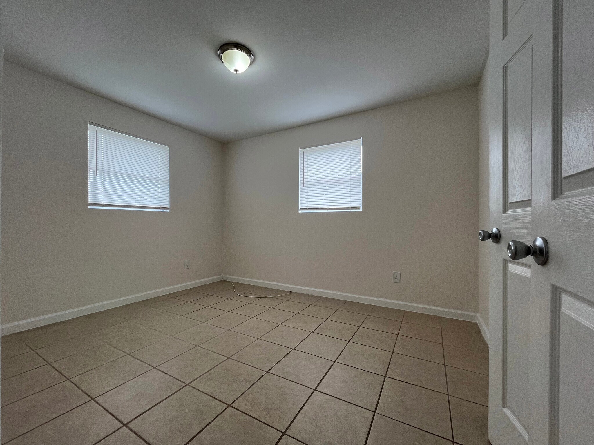 Building Photo - 1610 N 25th St