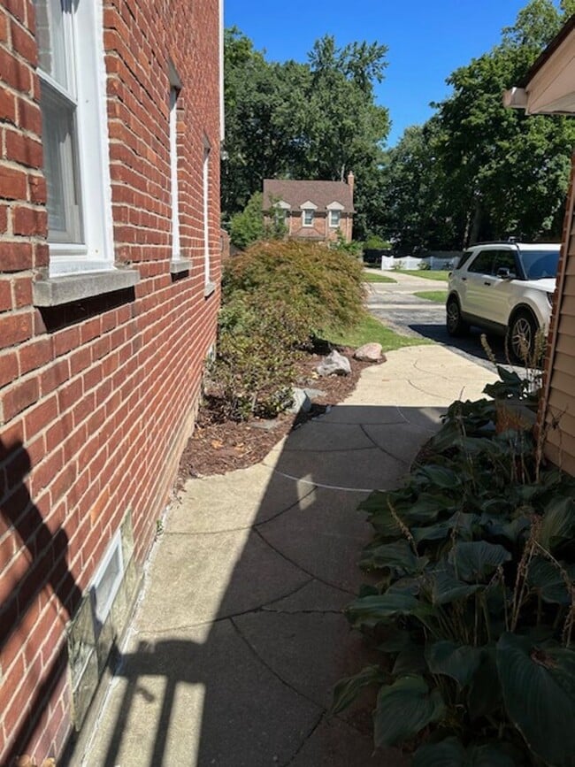 Building Photo - COMING SOON! 31807 W. Chicago, Livonia MI ...