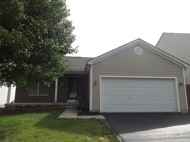 Building Photo - 2130 Winding Hollow Dr